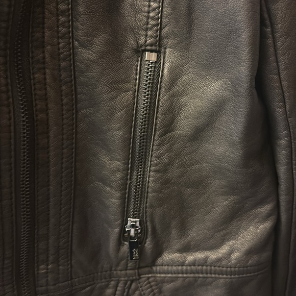 Faux leather diagonal zip biker jacket - Picture 5 of 8